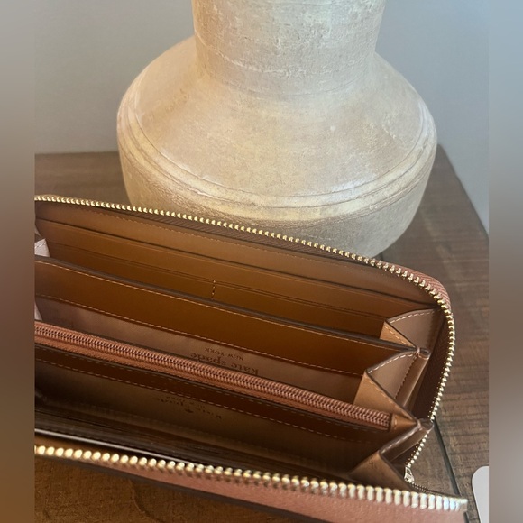 Kate Spade Leila Continental Wallet (NWT) - Picture 4 of 8